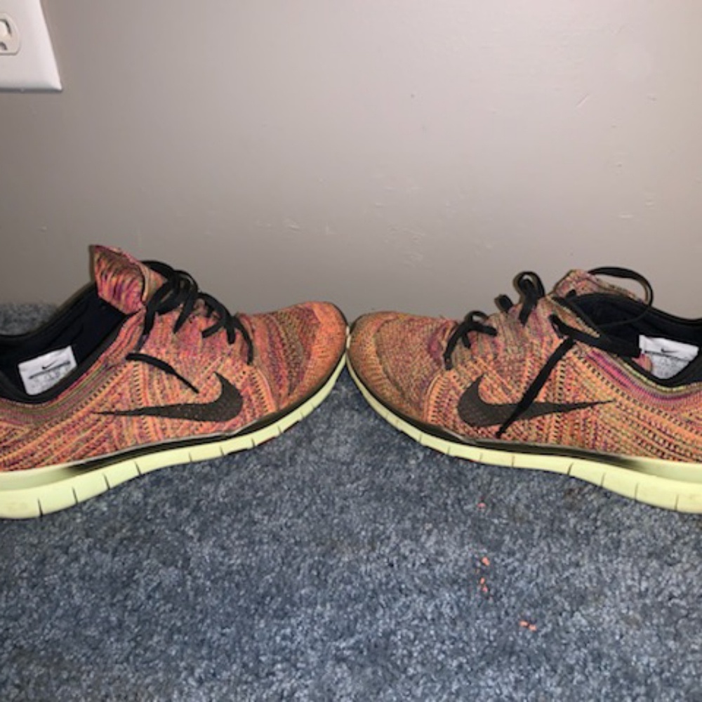 Nike Free TR Knit Tennis Shoes